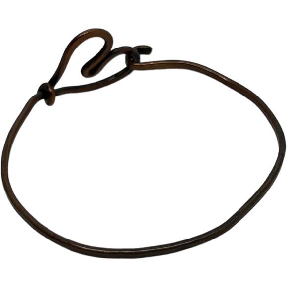 Handmade Black Metal Heart Bangle Bracelet Wire Wrapped Minimalist Love - Picture 4 of 6